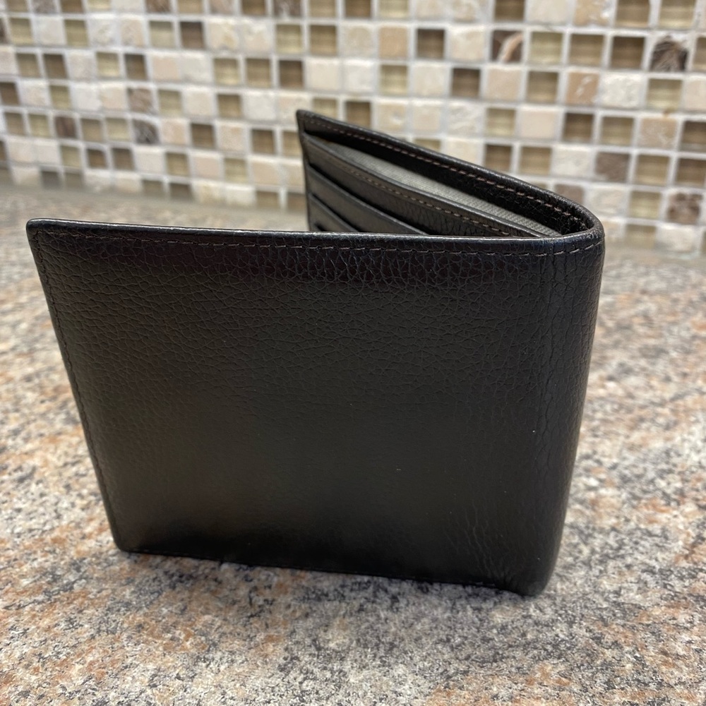 SuitSupply Mens Leather 8 Card Wallet - NWOT